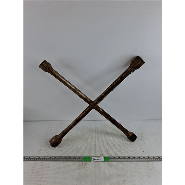 Heavy Duty Lug Wrench