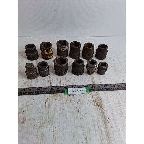 (12) Chrome & Gray 1" Sockets