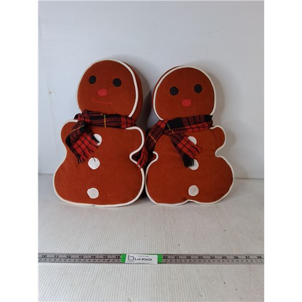 (2) Gingerbred Holiday Throw Pillows