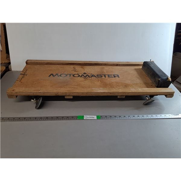 Motomaster Wooden Creeper 36" x 16"- Can't Ship