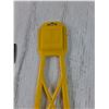 Image 6 : Roofing Hammer and Belt Mount, Yellow & Black