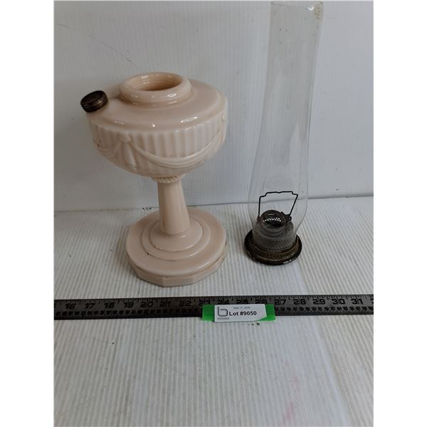Antique Aladdin Kerosene Lamp - Missing Burner