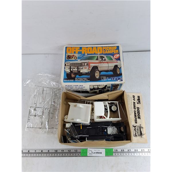Off Road Pickup Camper Model Kit