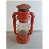 Image 2 : Vintage Crescent Kerosene Oil Lantern 14.75"