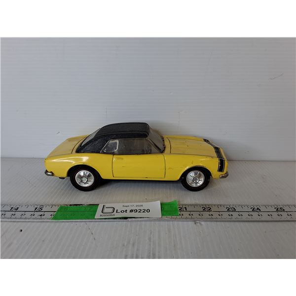 Chevrolet Camaro Model Car, Approx. 1:25 Scale