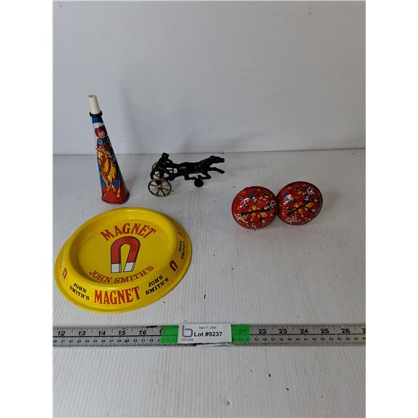 Noisemakers, Magnetic Tray, Model Horse & Carriage
