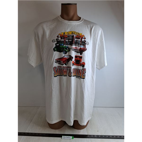 "Show & Shine" T Shirt w/ Mannequin - 35" Tall