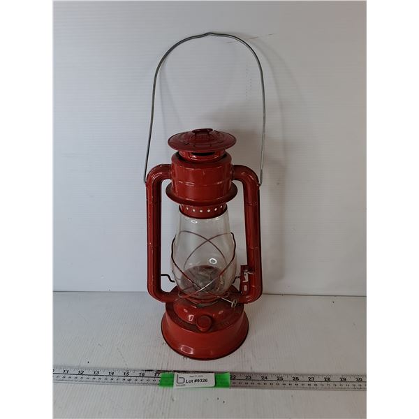 Dietz Metal Hurricane Style Oil Lantern 15"