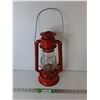Image 1 : Dietz Metal Hurricane Style Oil Lantern 15"