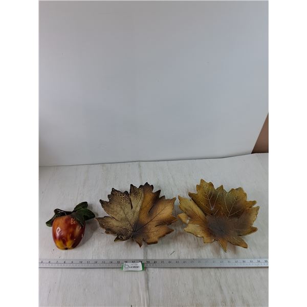 (2) Arrow Clayworks Maple Leaf Plates and Apple Wall Decorations