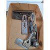 Image 7 : (7) Manual Wood Planers, (5) Blades, As-Is