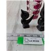 Image 3 : (2) Small Black Bird Sculptures, (1) Pink and Clear Glass Vase