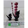 Image 4 : (2) Small Black Bird Sculptures, (1) Pink and Clear Glass Vase