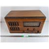 Image 1 : Vintage Stewart Warner Tube Radio - As Is