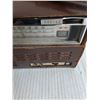 Image 3 : Channel Master 3 Band Transistor Radio - Untested