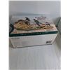 Image 4 : Ertl Collectibles Foxfire Farm Model Scene
