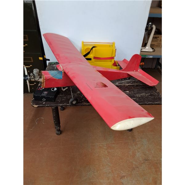 RC Model Airplane w/ Remote - Untested,  RC Airplane Tool Caddy