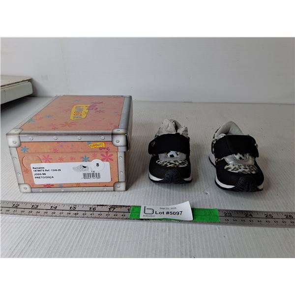 Bloompy Preto Girl's Toddler Runners- Size 8