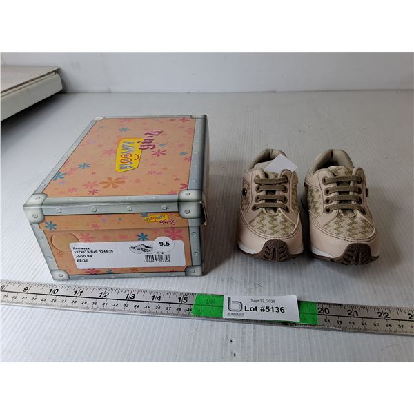 Bloompy Bege Toddler Girl's Runners- 9.5