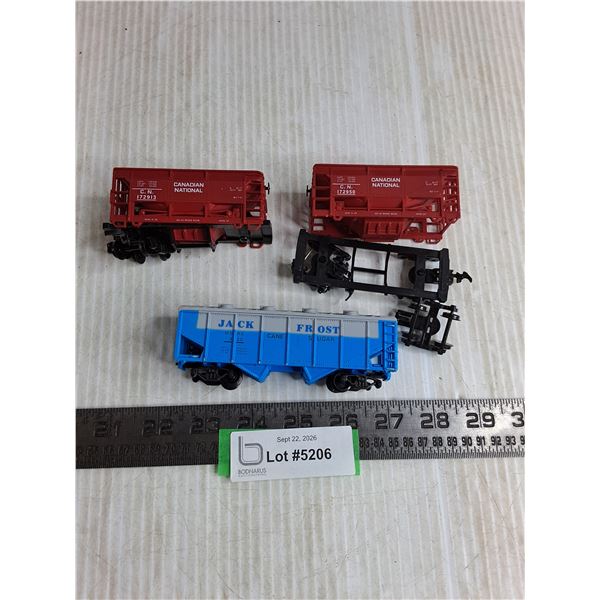 (3) Model Train Cars - HO Scale