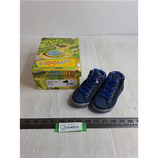 NIB Bloompy Child's Size 7 High Top Shoes