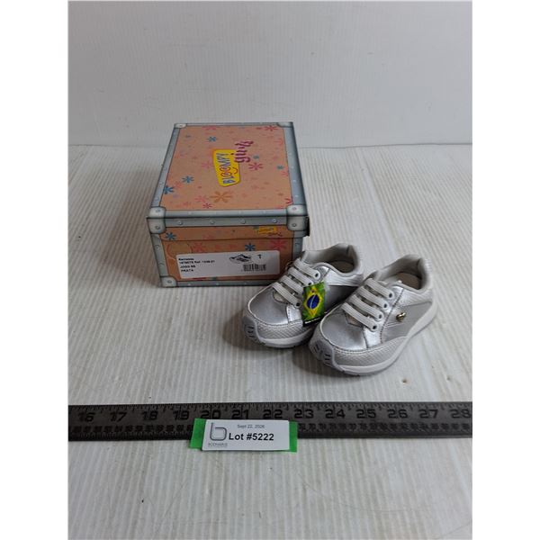 NIB Bloomy Girls Size 7 Infant Shoes