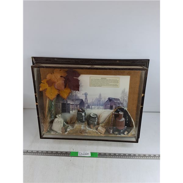 Vintage 3D Wall Decor 22" x 17"