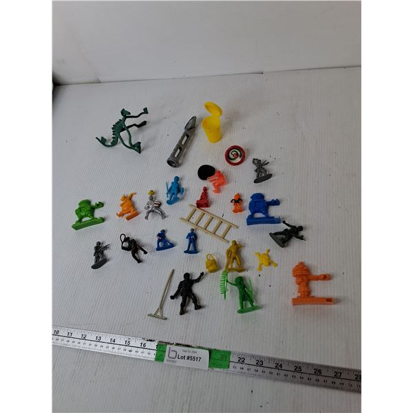 Vintage Toys/Figurines- Cowboys, Soldiers, Misc.