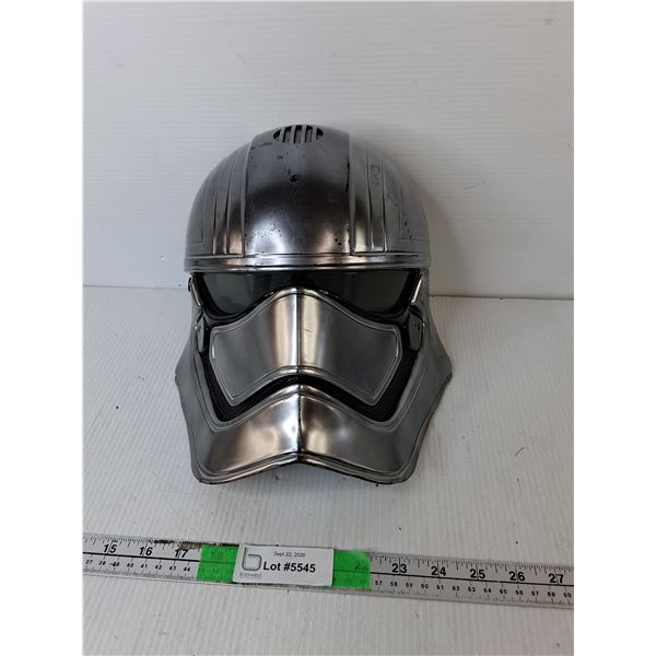Star Wars Captain Phasma Talking Mask- As Is, May Need Batteries