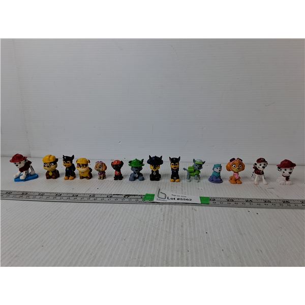 (14) Paw Patrol Figurines