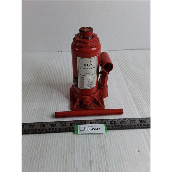 6-Ton Hydraulic Bottle Jack, Pickup Only