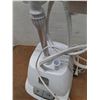 Image 7 : *ConAir Steamer Powers On No Shipping