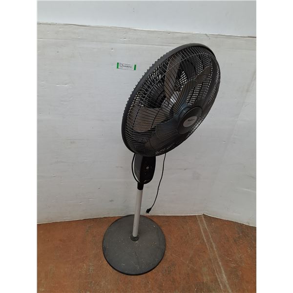 *Holmes 2 Cool Air Standing Fan Tested As-Is No Shipping