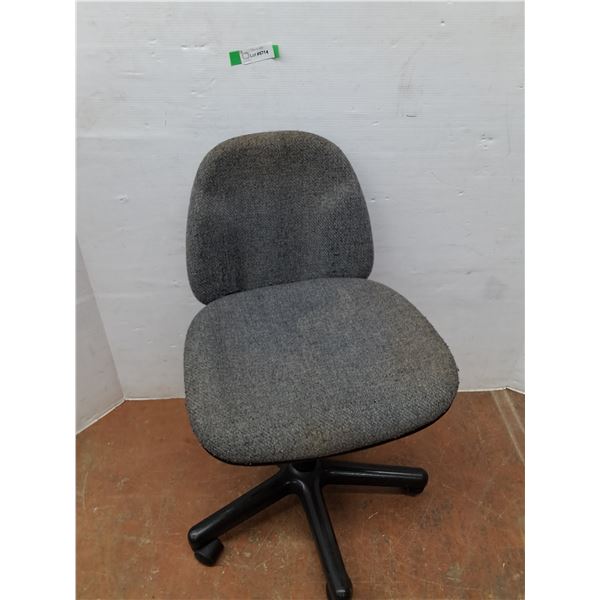 *Office Chair with Wheels No Shipping