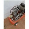 Image 4 : *Orange Air Compressor Tested Works No Shipping