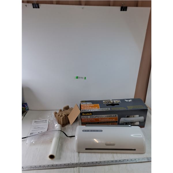 Scotch Pro Thermal Laminator Powers On with French Manual