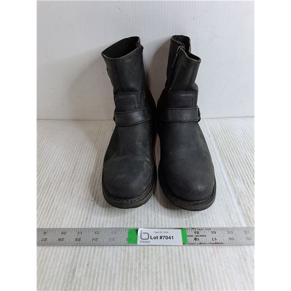 (1) Pair of Black Leather Harley-Davidson Motorcycle Boots-Size 9.5