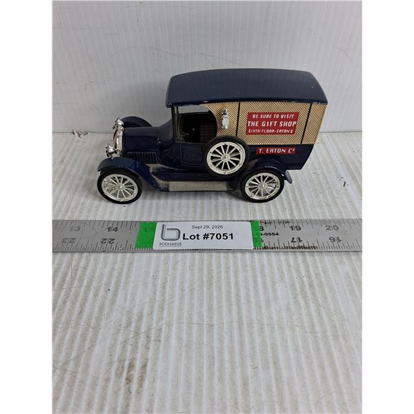 (1) ERTL Die-Cast 1913 Ford Model T Van Featuring T.Eaton Co. Advertising