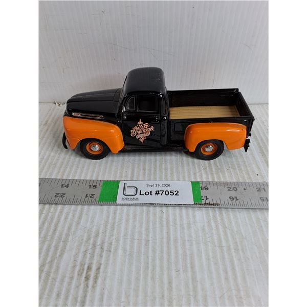 1:24 Die-Cast 1948 Ford F-1 Pick-Up Featuring Harley-Davidson Advertising