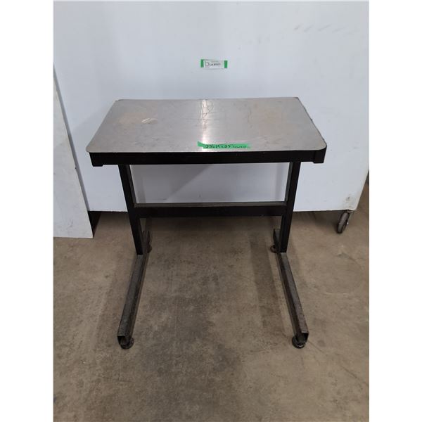 * Metal Desk - Cannot Ship