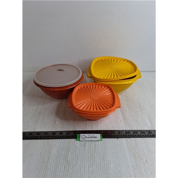 (3) Tupperware Containers w/Lids