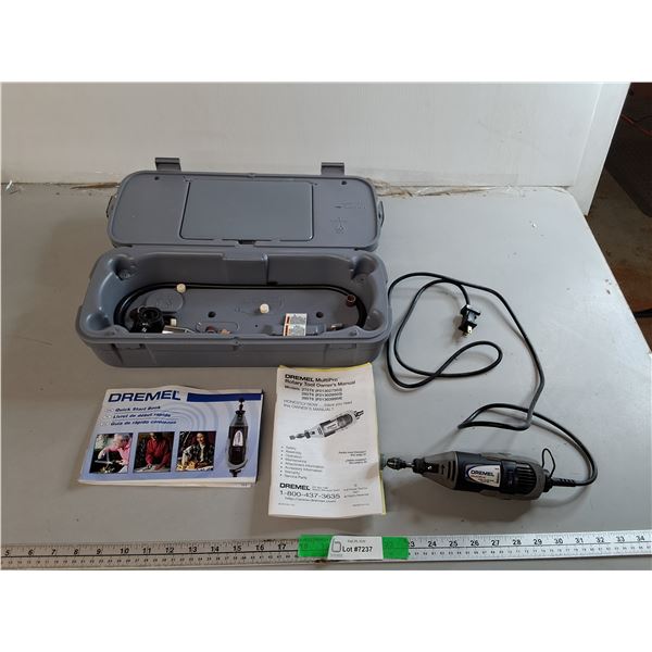 Dremel Rotary Tool- Powers On, Accessories and Case
