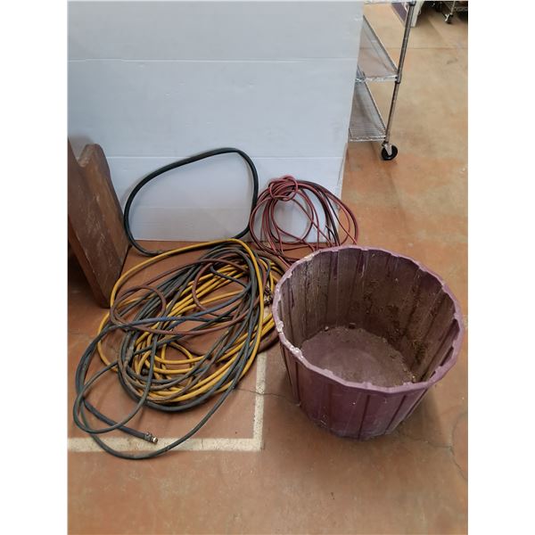 *Air Hoses, Extension Cord & Plastic Planter - PICKUP ONLY