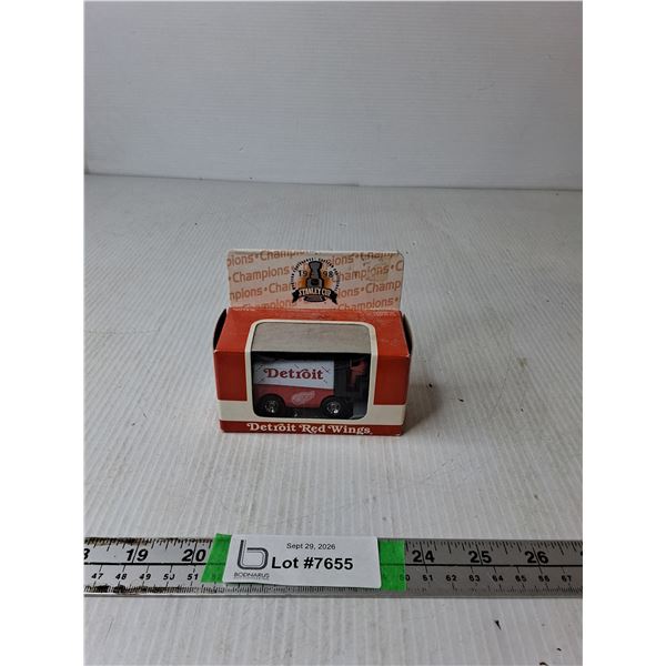 1998 Detroit Red Wings Stanley Cup Champions Zamboni Diecast 1:50 Scale Model ( cannot authenticate)