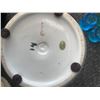 Image 7 : Home Decor Lot: Japanese Vase, Candleholders, Glass Set, Light Kit