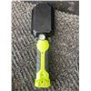 Image 11 : LED Work Lights And Emergency Road Triangle Kit