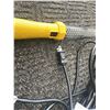 Image 3 : LED Work Lights And Emergency Road Triangle Kit