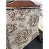 Image 8 : Tufted Floral Sofa and Armchair Set with Wood Trim