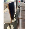 Image 7 : 10 Wood and Metal Bar Stools