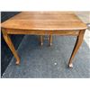 Image 6 : Rectangular Oak Dining Table with Cabriole Legs